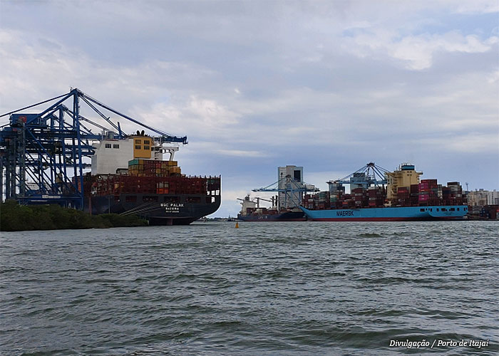 complexo-porto-itajai