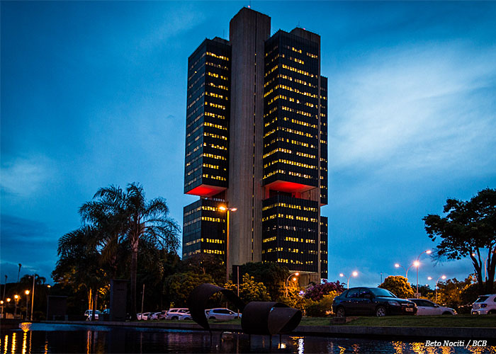 edise-banco-central-noite