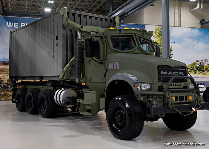 caminhao-mack-defense