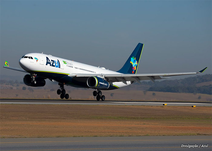 aviao-azul-decolando2