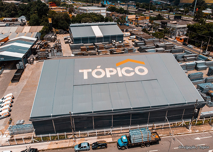 centro-logistico-topico