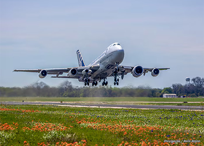 rolls-royce-flying