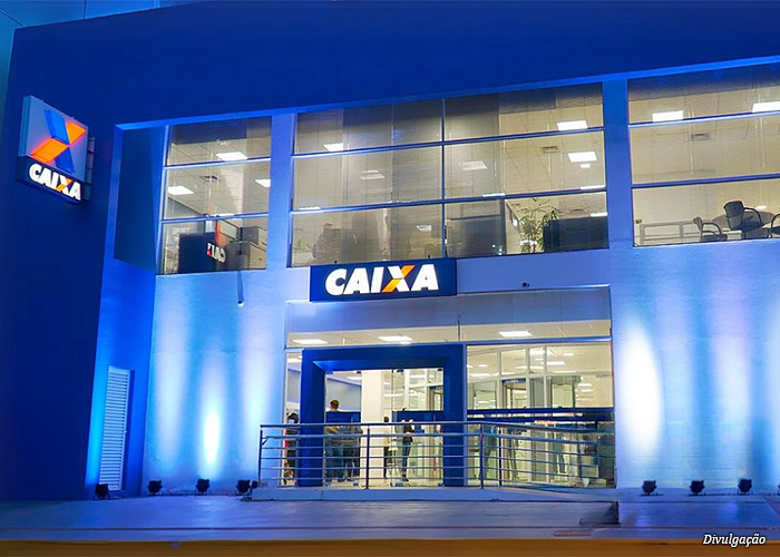 agencia-caixa-iluminada