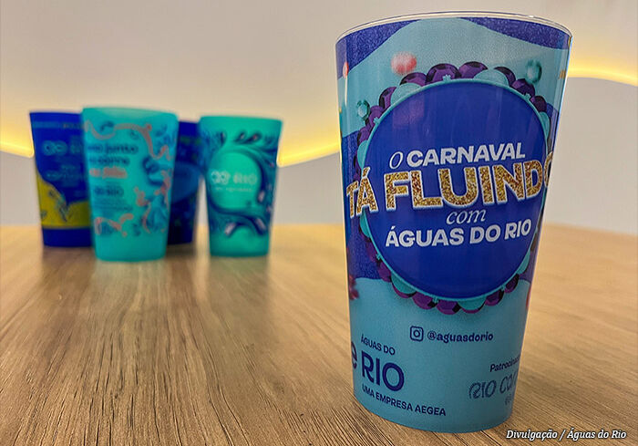 copos-aguas-do-rio