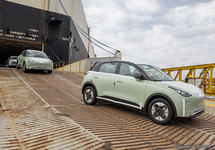 desembarque=-autos-geely