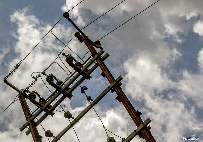 torre-energia-eletrica- torre-energia-eletrica-